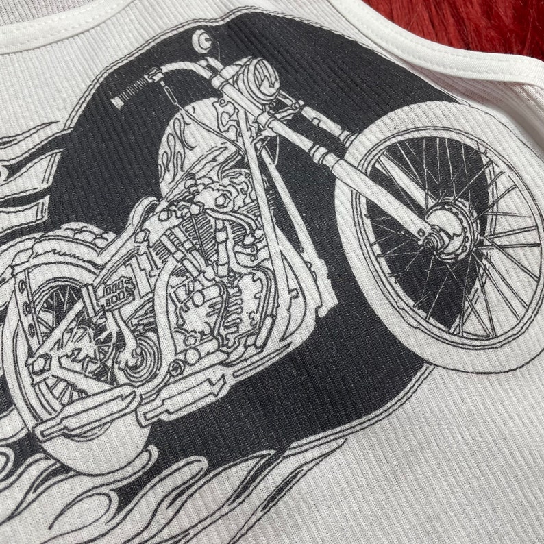 Ribbed Tank with Flamin’ Motor - Summer Grunge Clothing recension och pris